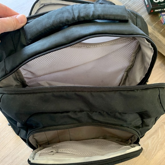 Packsafe Camera Backpack - Picture 3 of 12